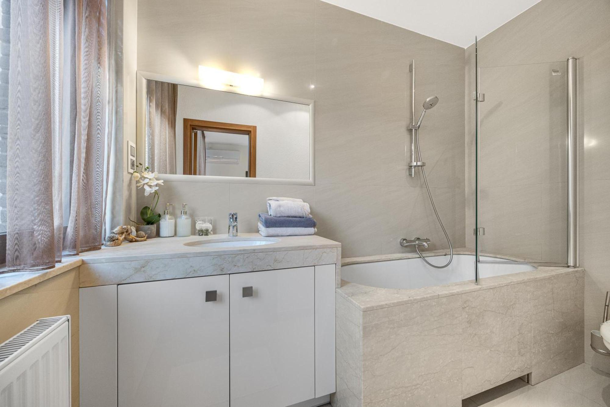 Revon Business Apartment 48 Dunajska 브라티슬라바 외부 사진