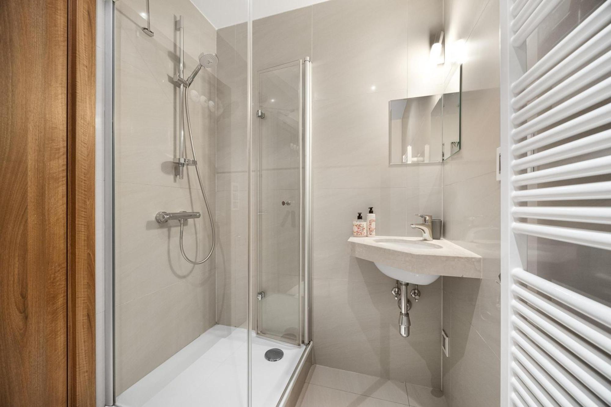 Revon Business Apartment 48 Dunajska 브라티슬라바 외부 사진